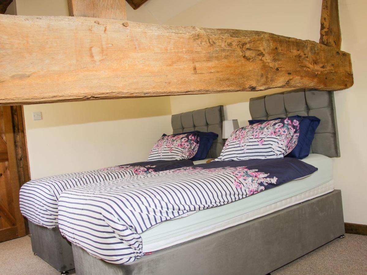 Broughton Stables Villa Montgomery Dış mekan fotoğraf